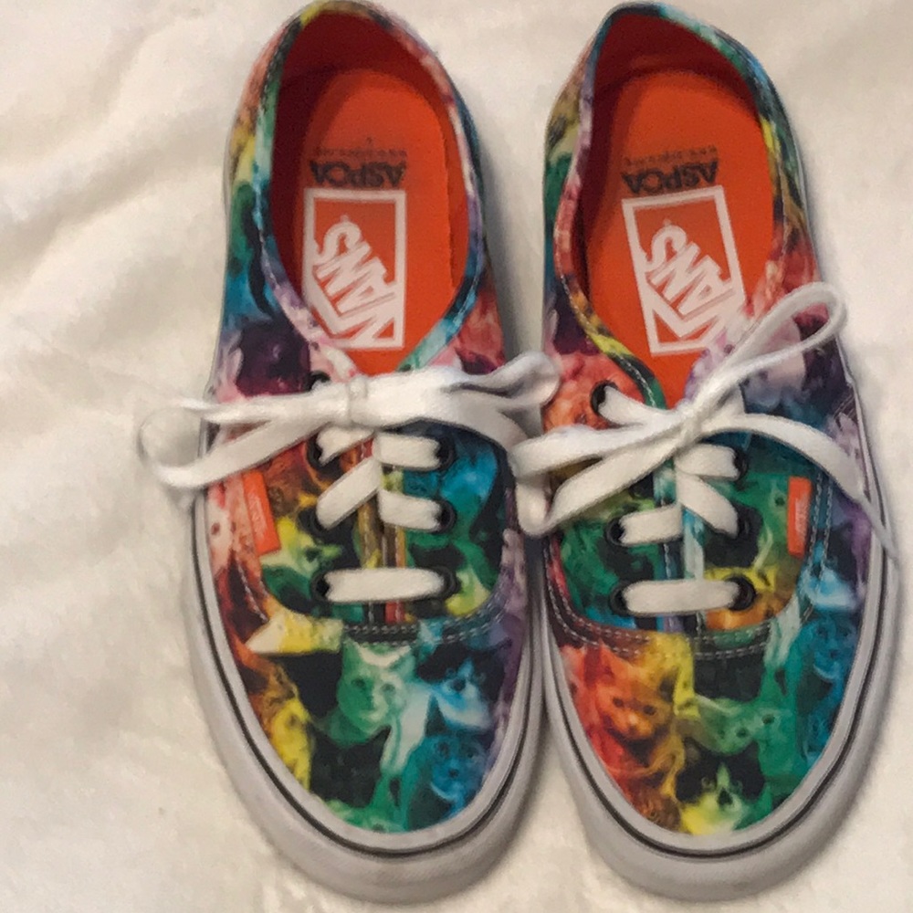 Vans ASPCA Cat Shoes W 6.5 EUC